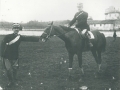 1911 - Foto dopo la vittoria nel Premio Reale, su BANANIER del Marchese D'Oria